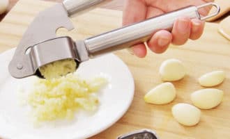 чеснок измельчить