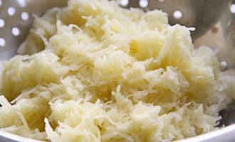 натертая картошка