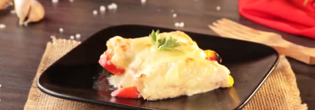 Куриные рулетики с сыром и овощами рецепт