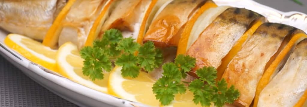 Запеченная скумбрия с лимоном рецепт