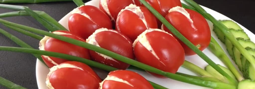 Тюльпаны из помидоров рецепт