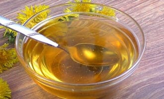 готовый мед из одуванчиков