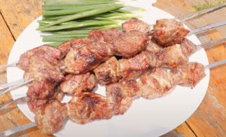 готовый шашлык из свинины