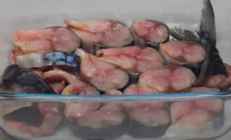Скумбрия кусочками