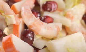 Салат Морской с крабовыми палочками и креветками