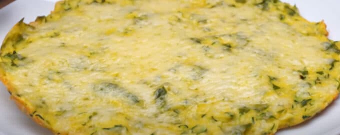 Кабачковый блин с сыром
