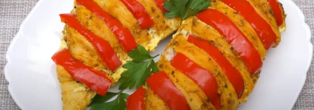 Запеченное куриное филе с перцем