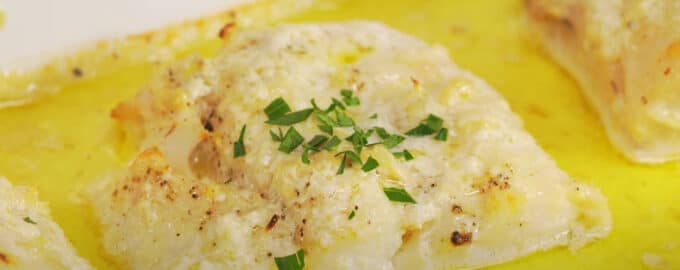 Белая рыба в духовке в сливочном соусе