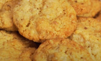 Овсяное печенье с орехами