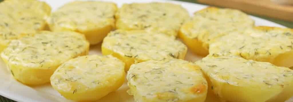 Картофель с сырной корочкой