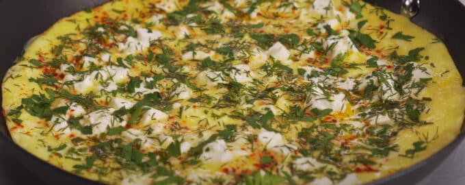 Омлет с брынзой