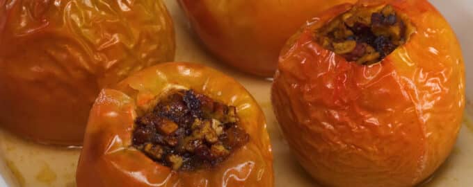 Печеные яблоки с начинкой рецепт